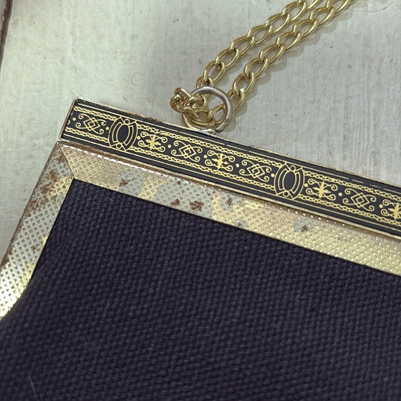 Vintage Inspired Tapestry Purse - Picture 7 of 13